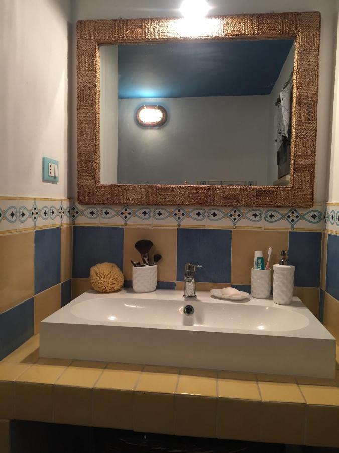 Casa Ada - Incantevole Loft In Centro 람페두사 외부 사진